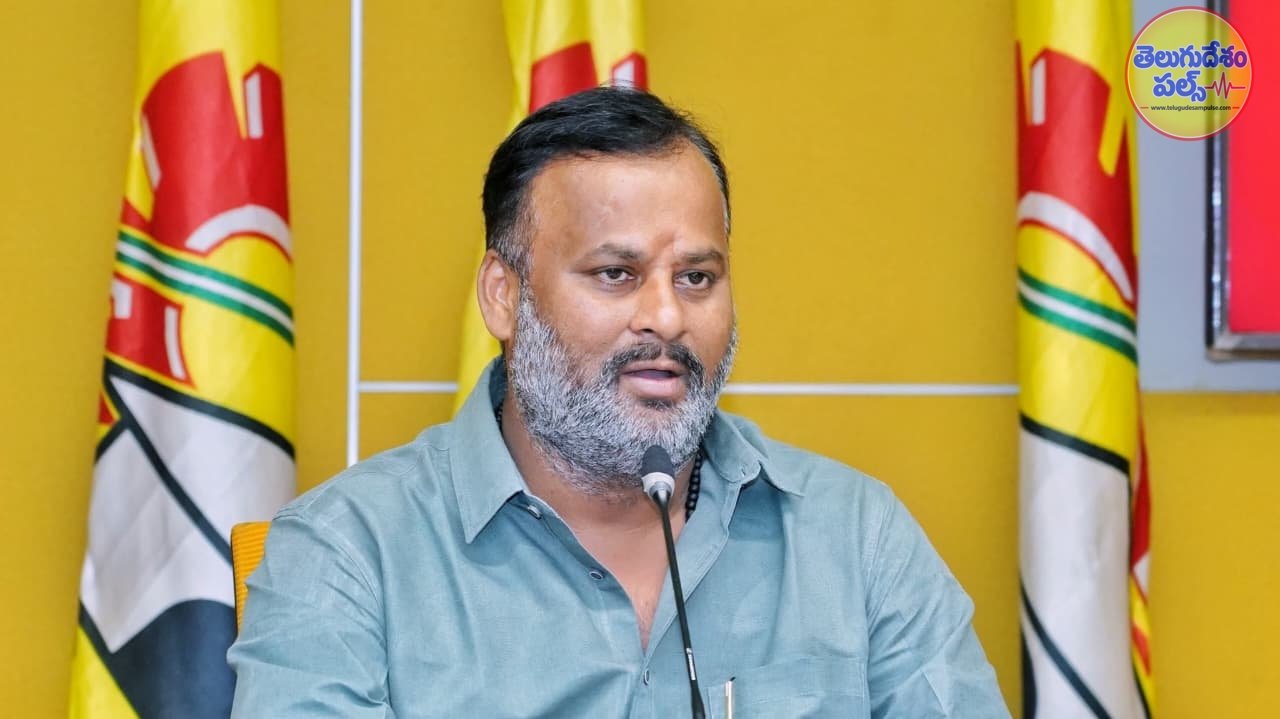 క్రికెట్ లో స్వర్ణ విజేతకు అభినందనలు-మండిపల్లి
