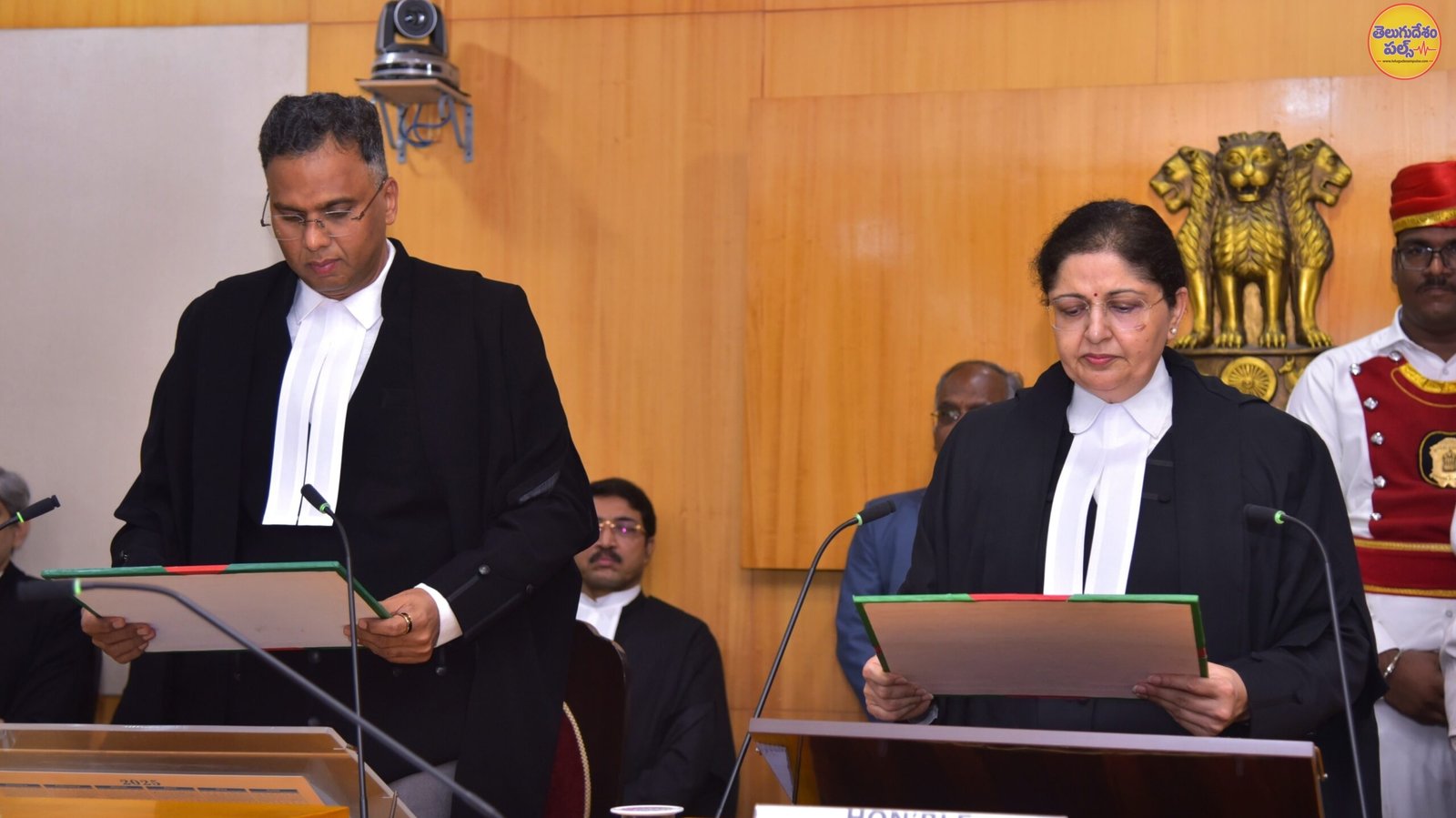 హైకోర్టు శాశ్వత న్యాయమూర్తులుగా బాధ్యతల స్వీకరణ 